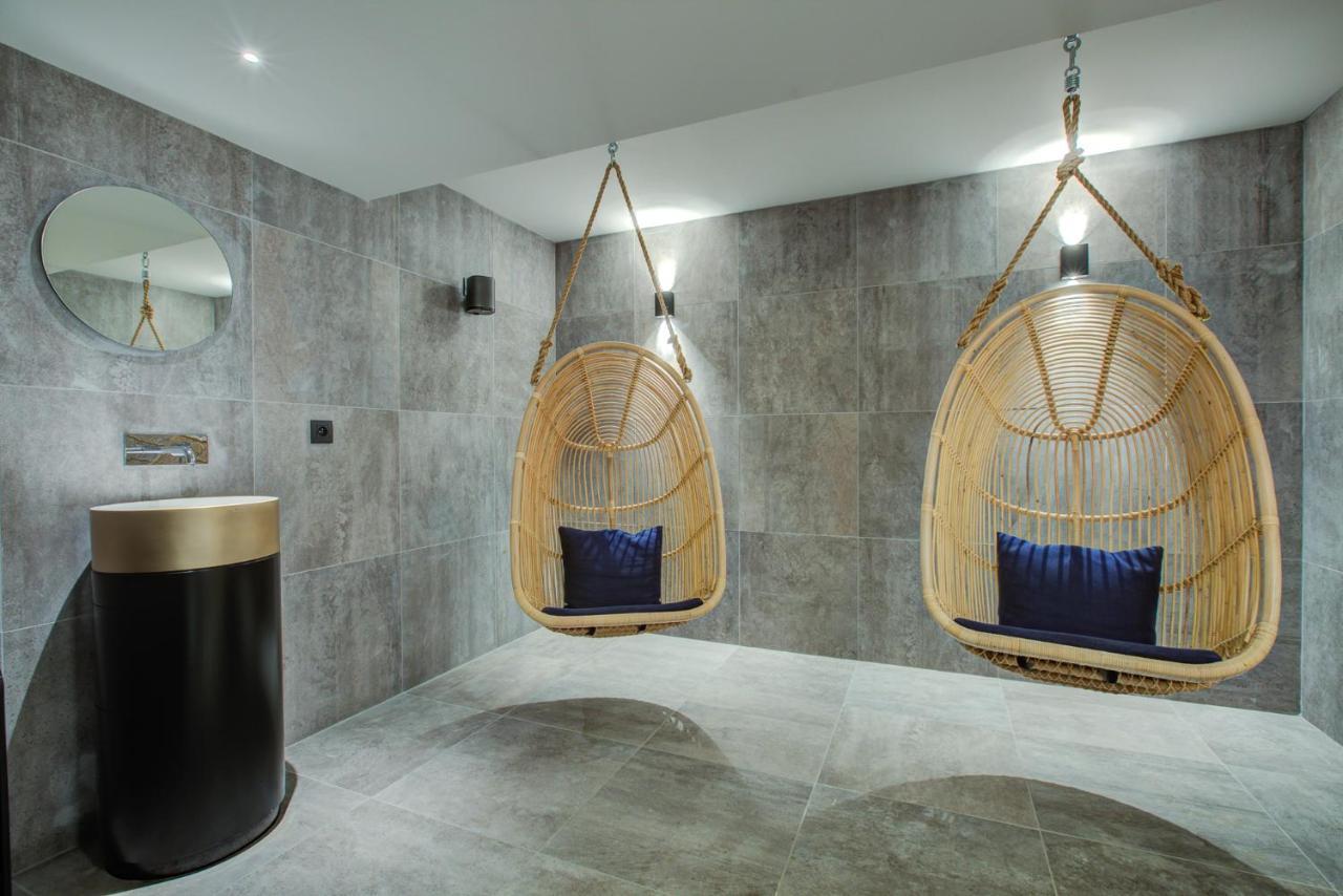 שאמוני Thedrus Luxury Apt, Swimming Pool, Spa & More מראה חיצוני תמונה